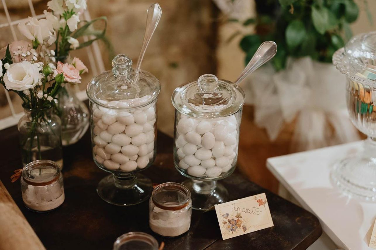 Confettata. Ristorante Le Macinaie, menù Eventi, matrimoni, catering. Monte Amiata, Toscana.