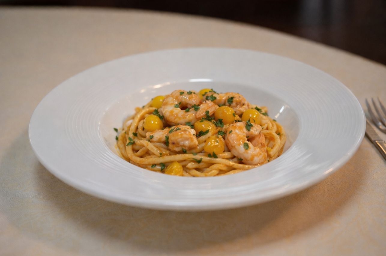 Pici mazzancolle e datterini gialli_menù eventi le macinaie, ristorante Amiata, Toscana