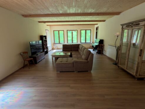 Old chalet refuge on Mount Amiata, Tuscany. Prato delle Macinaie. Stay at the Le Macinaie Hotel.